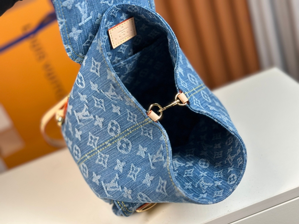 ルイヴィトンバッグ着用イメージ